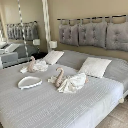 Apartment Rdj 4 Pers Piscine Proche Au Jean Bart